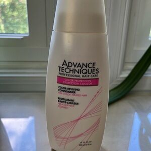 Avon Advance Techniques ‘Color Protection’ Conditioner